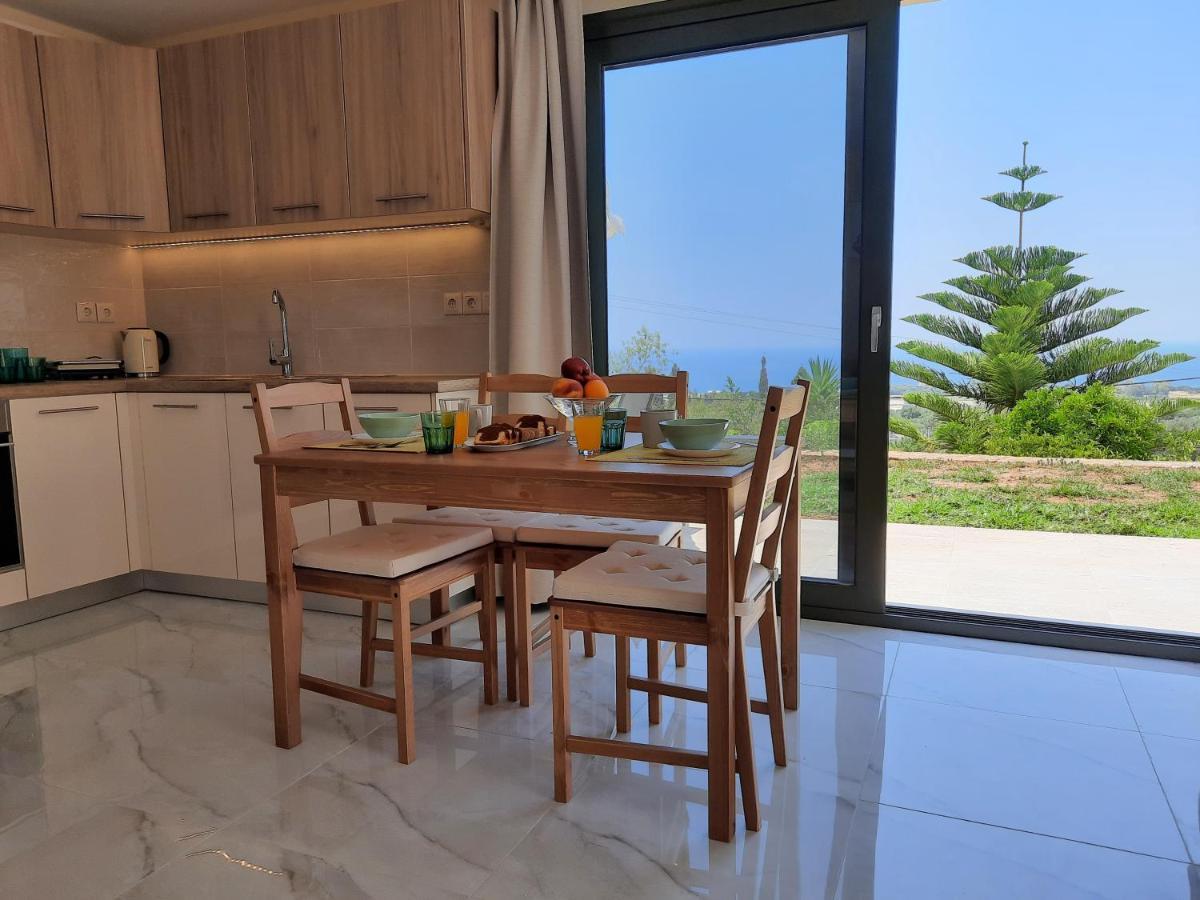 Freesia Grand Sea View Residence Свороната Екстериор снимка