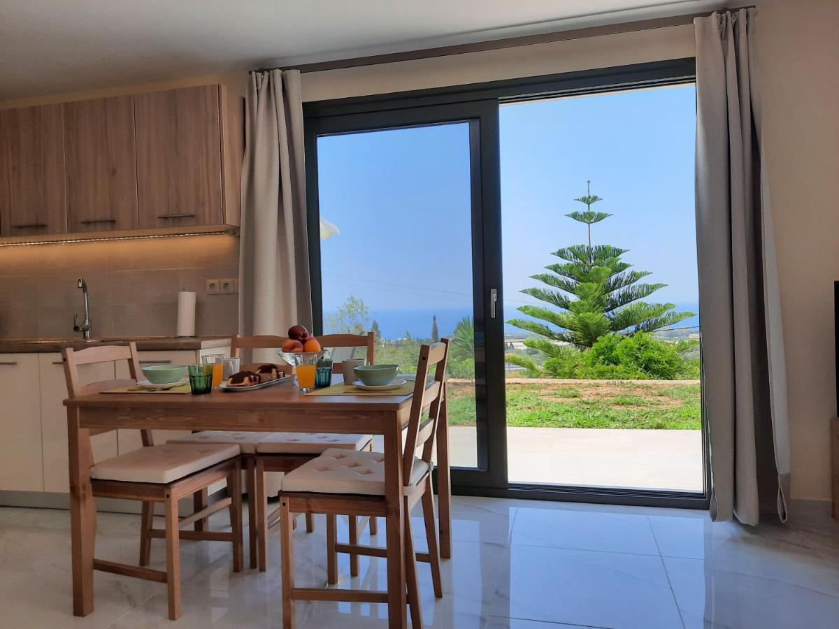 Freesia Grand Sea View Residence Свороната Екстериор снимка